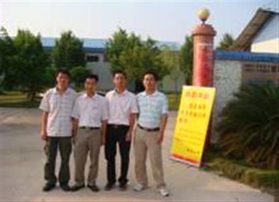 波士膠芬得利（中國(guó)）粘合劑有限公司代表來(lái)三水工廠指導(dǎo)和考察